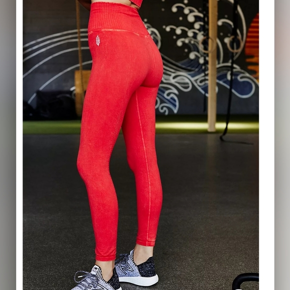 Free People High Rise 7/8 Length Good Karma Leggings Red Apple M/L FP149 - Picture 11 of 11
